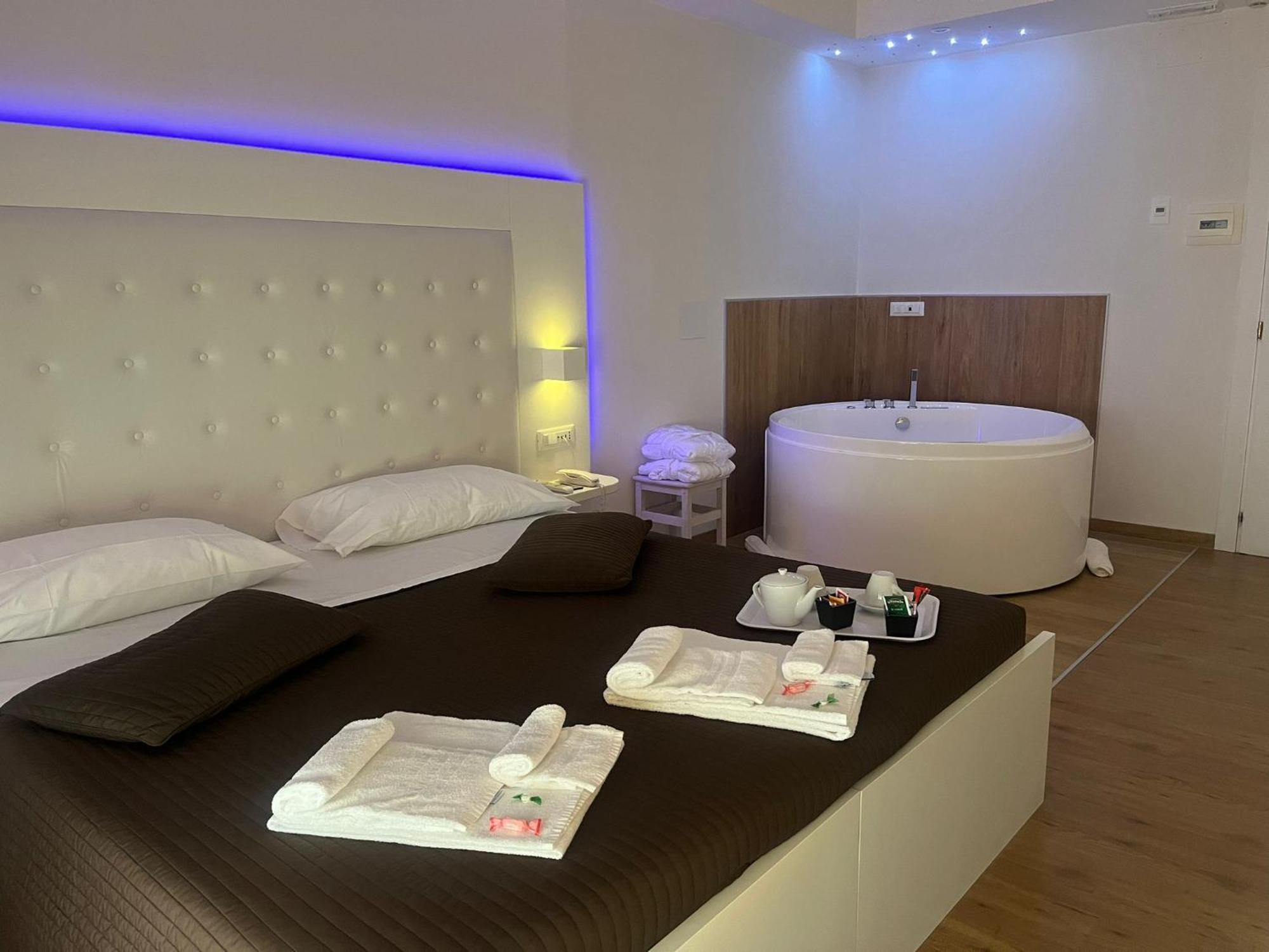 Boutique Hotel E Spa Citta Bianca Pescara Zewnętrze zdjęcie